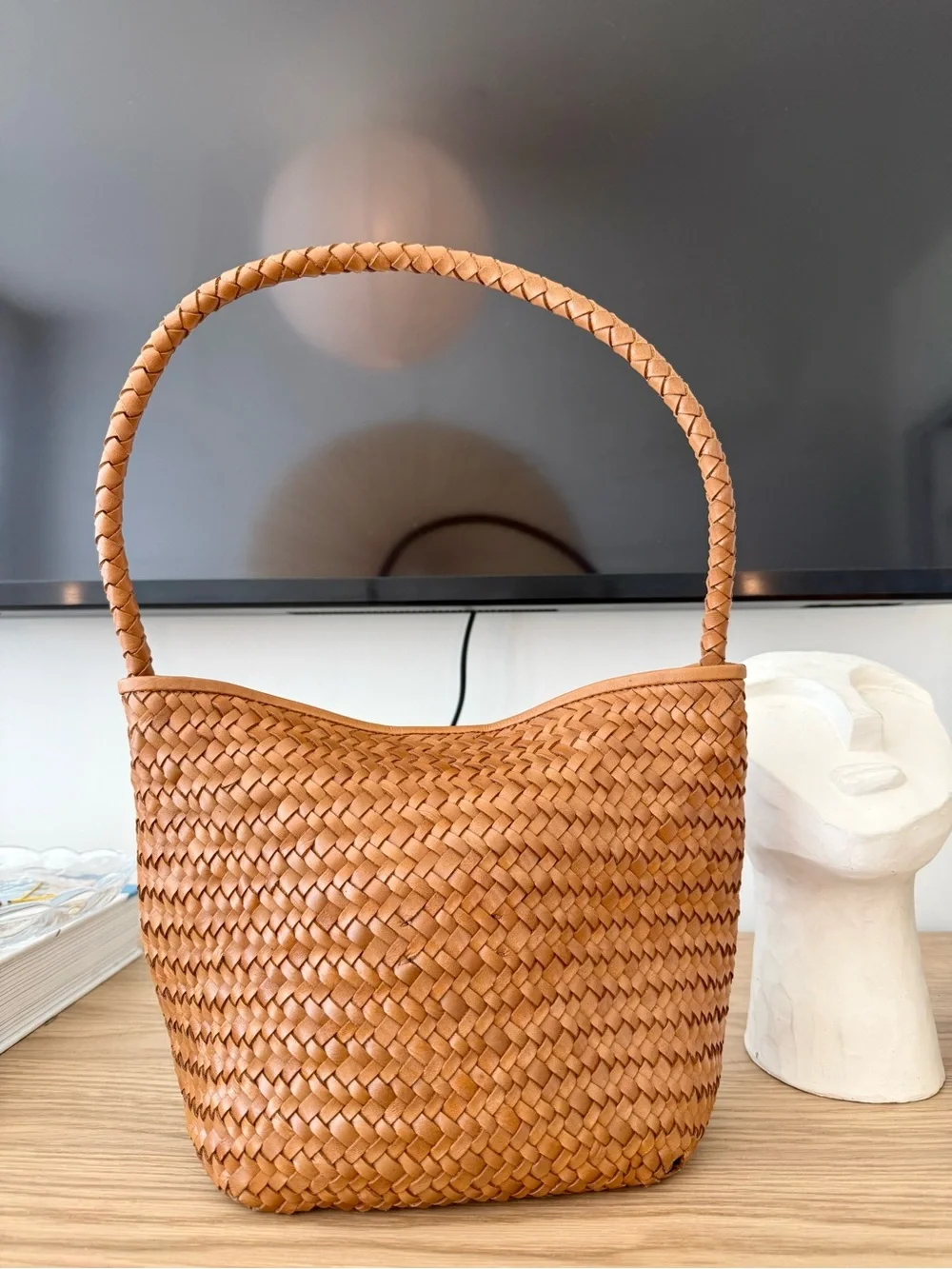 NWT Madewell Woven Leather Shoulder Bag in Cognac Brown - Picture 4 of 9